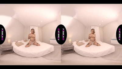 የፖርንቢሲኤን ቪአር ጎልማሳ ስፓኒሽ MILF እያጨሰች እና እግሮቿን እያወዛወዘች በPOV ዲክሽን እየጠባች